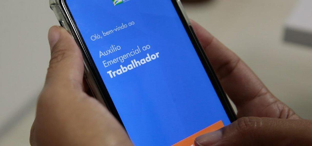 CERCA DE 13% DOS DOMICÍLIOS BAIANOS TIVERAM AUXÍLIO EMERGENCIAL COMO ÚNICA FONTE DE RENDA EM AGOSTO CERCA DE 13% DOS DOMICÍLIOS BAIANOS TIVERAM AUXÍLIO EMERGENCIAL COMO ÚNICA FONTE DE RENDA EM AGOSTO