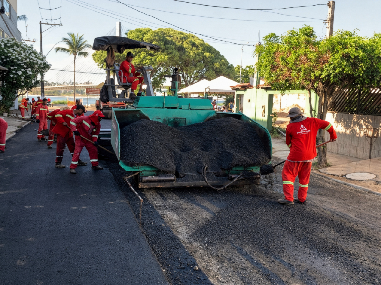 QUALIDADE DO ASFALTO DA ROCKEFELLER É QUESTIONADO POR MORADORES DE ILHÉUS
