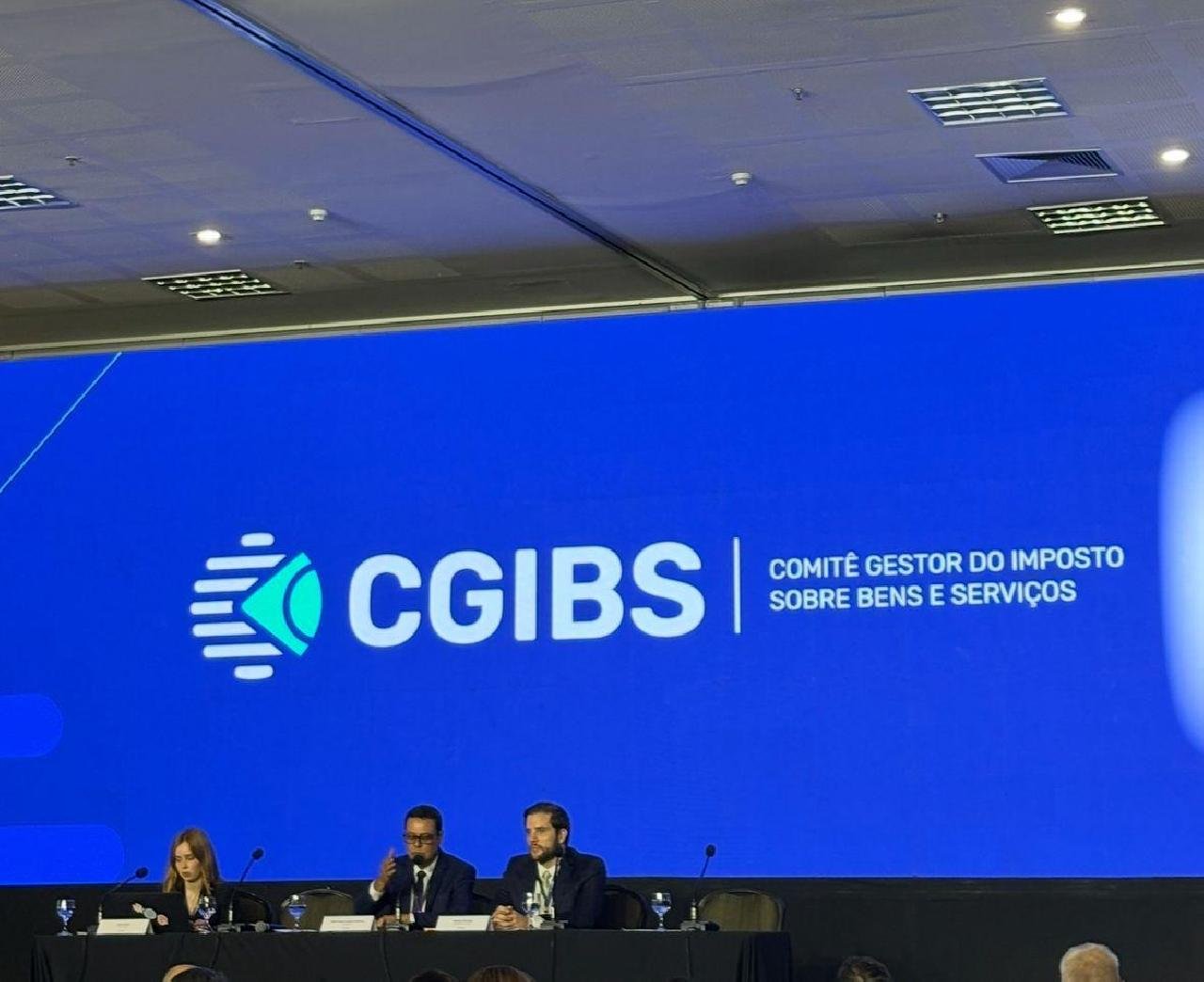 ILHÉUS PARTICIPA DE REUNIÃO SOBRE A NOVA ESTRUTURA TRIBUTÁRIA NACIONAL, EM BRASÍLIA