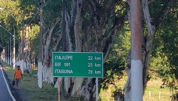 GOVERNO DA BAHIA VAI RESTAURAR TRECHOS DE DUAS RODOVIAS EM ITAJUÍPE E GUANAMBI