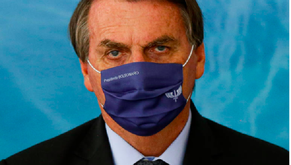 BOLSONARO CHAMA REPÓRTER DA TV ARATU DE 'IDIOTA' APÓS SER QUESTIONADO NA BAHIA