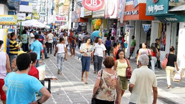 LOJISTAS SOLICITAM QUE OBRAS NO CALÇADÃO SEJAM FEITAS À NOITE 