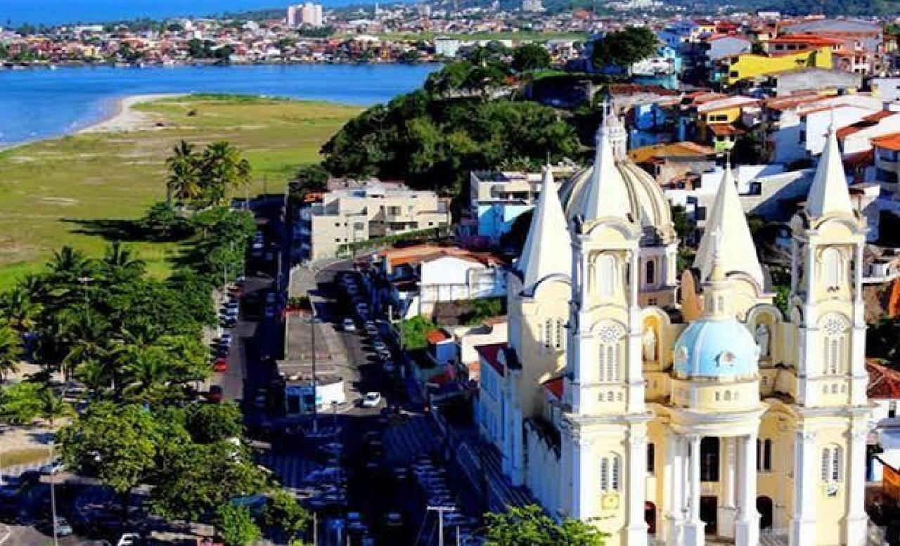 COMÉRCIO DE ILHÉUS VAI FUNCIONAR NORMALMENTE NESTA SEGUNDA-FEIRA (21) COMÉRCIO DE ILHÉUS VAI FUNCIONAR NORMALMENTE NESTA SEGUNDA-FEIRA (21)