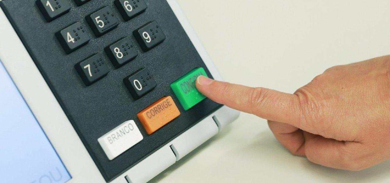 USO DE BIOMETRIA NÃO SERÁ OBRIGATÓRIO NAS ELEIÇÕES DESTE ANO USO DE BIOMETRIA NÃO SERÁ OBRIGATÓRIO NAS ELEIÇÕES DESTE ANO