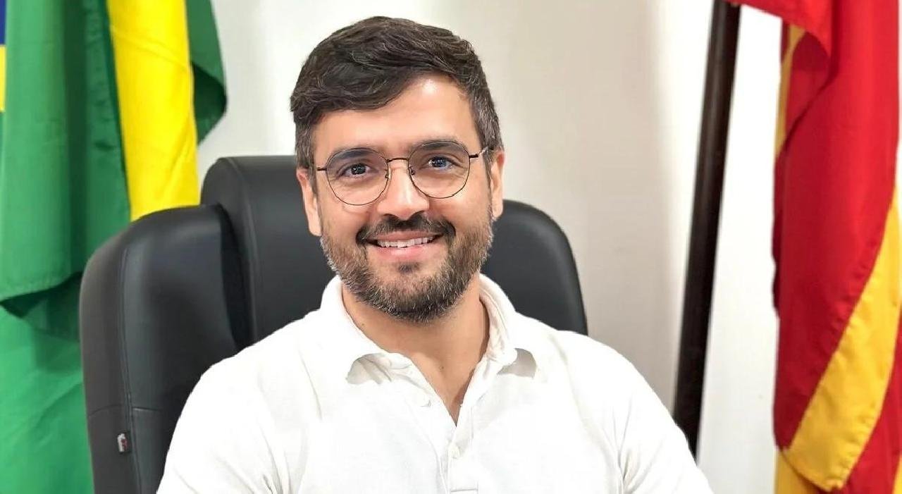 VALDERICO JÚNIOR JUSTIFICA REFORMA NO GOVERNO COMO “REORGANIZAÇÃO DA CASA” E DIZ QUE FOCO É FAZER ILHÉUS AVANÇAR