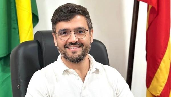 VALDERICO JÚNIOR JUSTIFICA REFORMA NO GOVERNO COMO “REORGANIZAÇÃO DA CASA” E DIZ QUE FOCO É FAZER ILHÉUS AVANÇAR