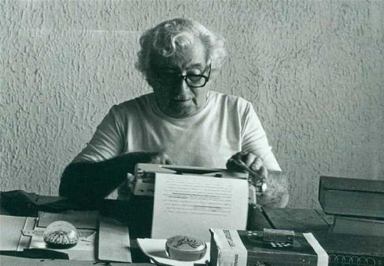 APRESENTAÇÕES CULTURAIS MARCAM O ANIVERSÁRIO DE JORGE AMADO , EM ILHÉUS APRESENTAÇÕES CULTURAIS MARCAM O ANIVERSÁRIO DE JORGE AMADO , EM ILHÉUS