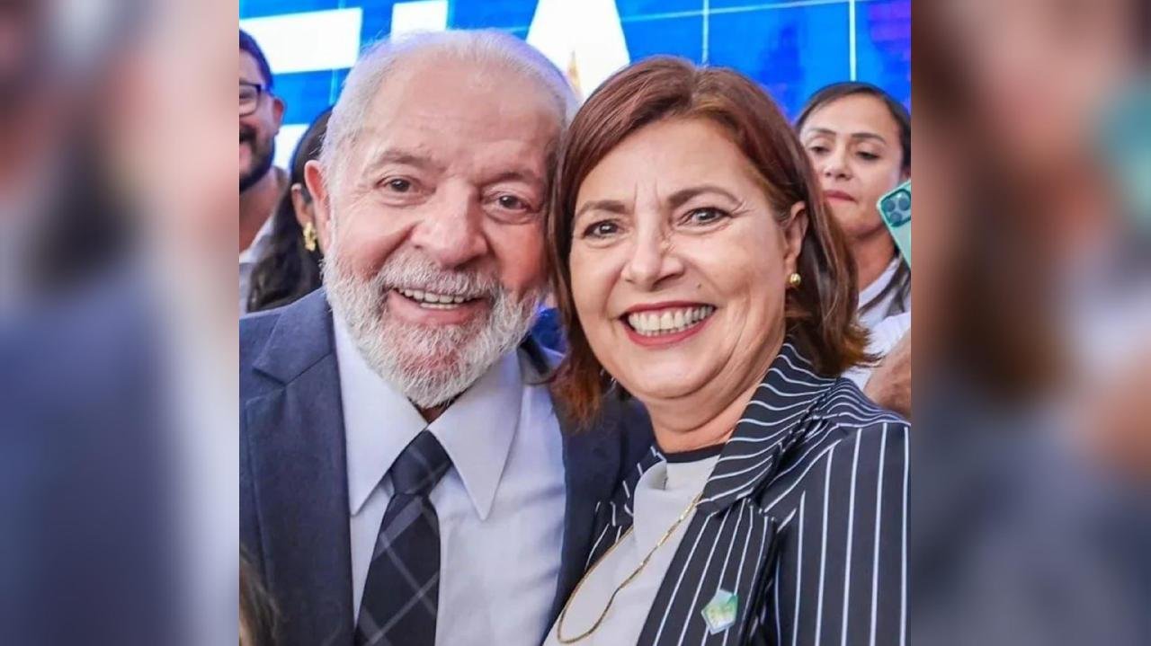 COMPANHEIRO DE ADÉLIA, LULA PEDE QUE BRASILEIROS VOTEM EM NOMES DE SEU TIME COMPANHEIRO DE ADÉLIA, LULA PEDE QUE BRASILEIROS VOTEM EM NOMES DE SEU TIME
