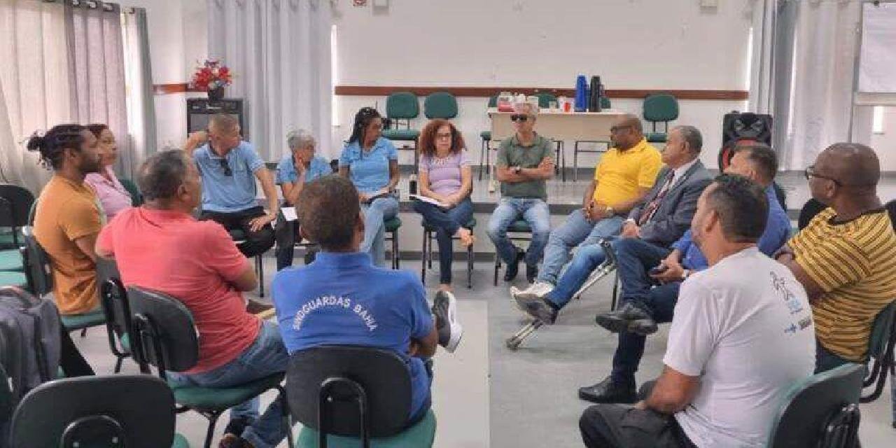 SERVIDORES DE ILHÉUS REJEITAM PL 44/2025 E EXIGEM DIÁLOGO PARA EVITAR PERDA DE DIREITOS