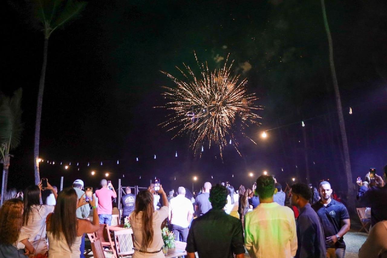 PREFEITO VALDERICO JÚNIOR ANUNCIA VIRADA ILHÉUS 2026 COM TRÊS DIAS DE SHOWS NA AVENIDA SOARES LOPES PREFEITO VALDERICO JÚNIOR ANUNCIA VIRADA ILHÉUS 2026 COM TRÊS DIAS DE SHOWS NA AVENIDA SOARES LOPES