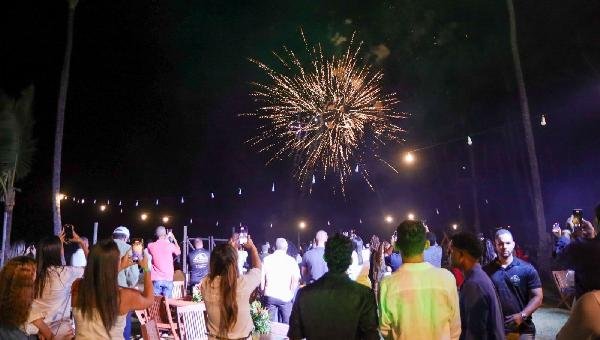 PREFEITO VALDERICO JÚNIOR ANUNCIA VIRADA ILHÉUS 2026 COM TRÊS DIAS DE SHOWS NA AVENIDA SOARES LOPES