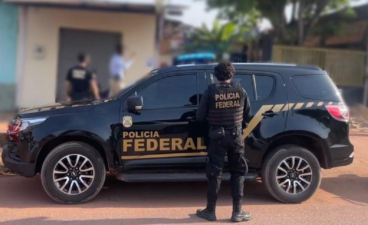 PF DEFLAGRA OPERAÇÃO EM ILHÉUS; DOIS MANDADOS SÃO CUMPRIDOS PF DEFLAGRA OPERAÇÃO EM ILHÉUS; DOIS MANDADOS SÃO CUMPRIDOS