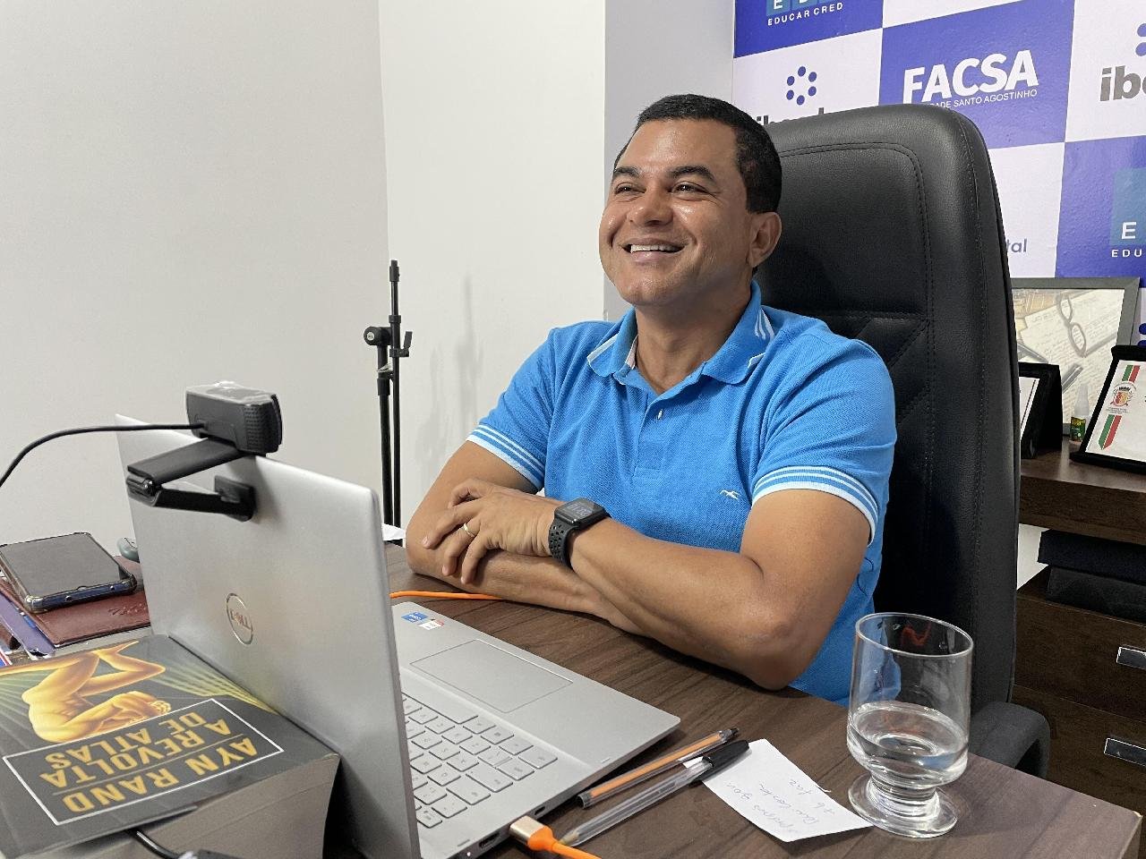 PROFESSOR REINALDO DO IBEC PEDE CAMPO NO ALTO BELA VISTA E SUGERE A AMPLIAÇÃO DA LEI BOLSA ATLETA 