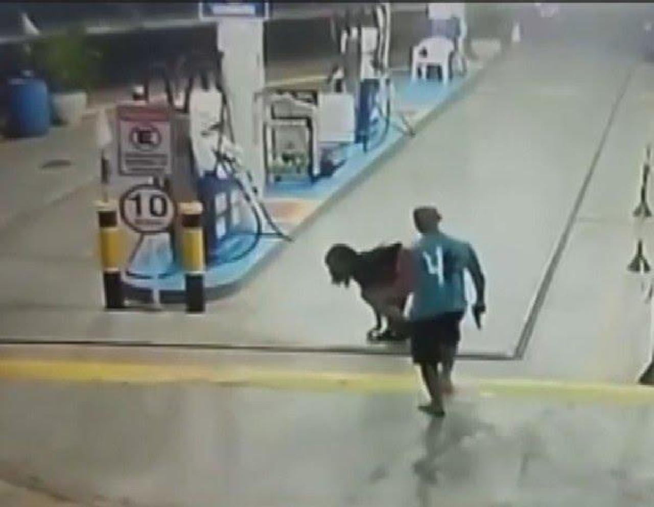 POLÍCIA CIVIL DISCORDA QUE TIRO DISPARADO POR PM TENHA SIDO ACIDENTAL POLÍCIA CIVIL DISCORDA QUE TIRO DISPARADO POR PM TENHA SIDO ACIDENTAL