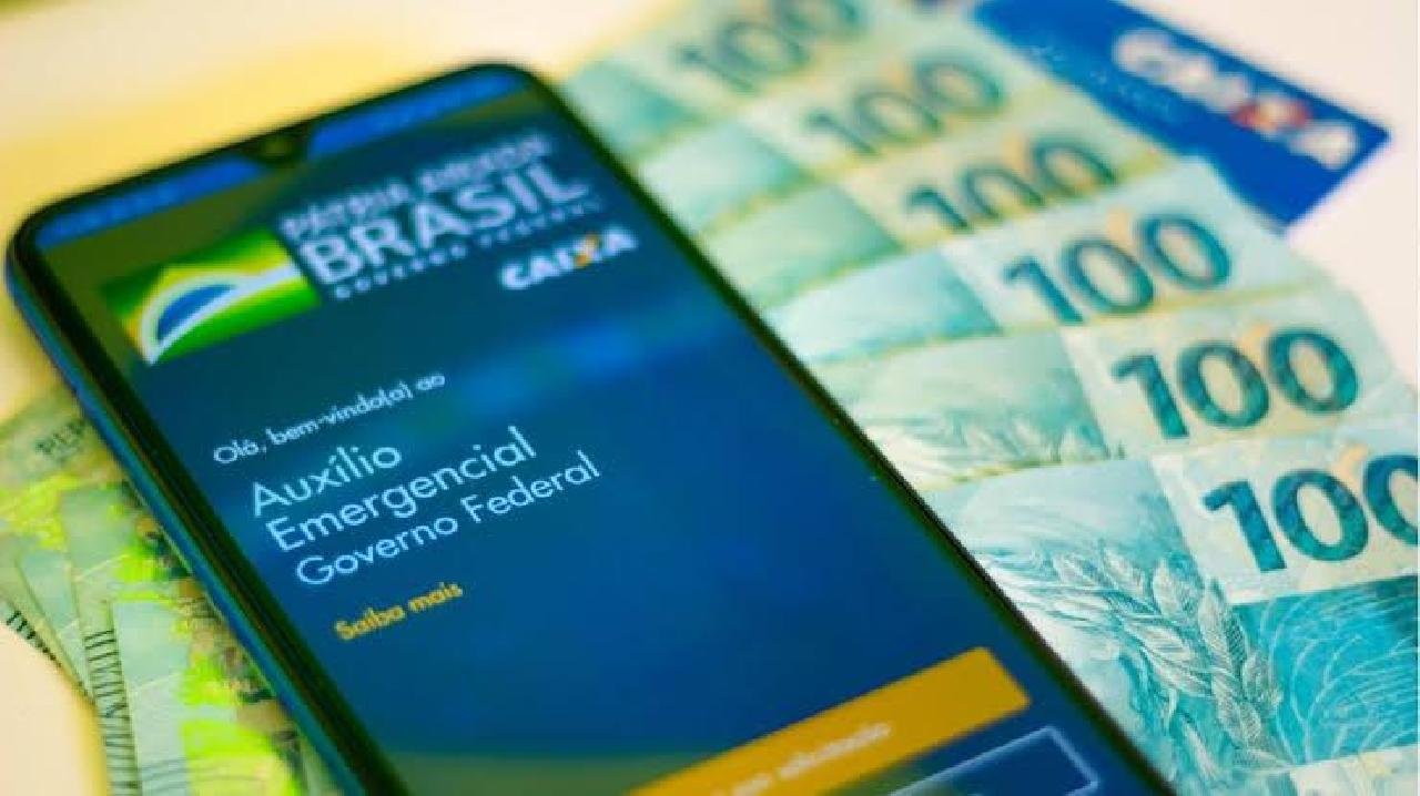 MPF SOLICITARÁ QUE BENEFICIÁRIOS POSSAM SACAR O AUXÍLIO DE R$ 600 EM OUTROS BANCOS MPF SOLICITARÁ QUE BENEFICIÁRIOS POSSAM SACAR O AUXÍLIO DE R$ 600 EM OUTROS BANCOS