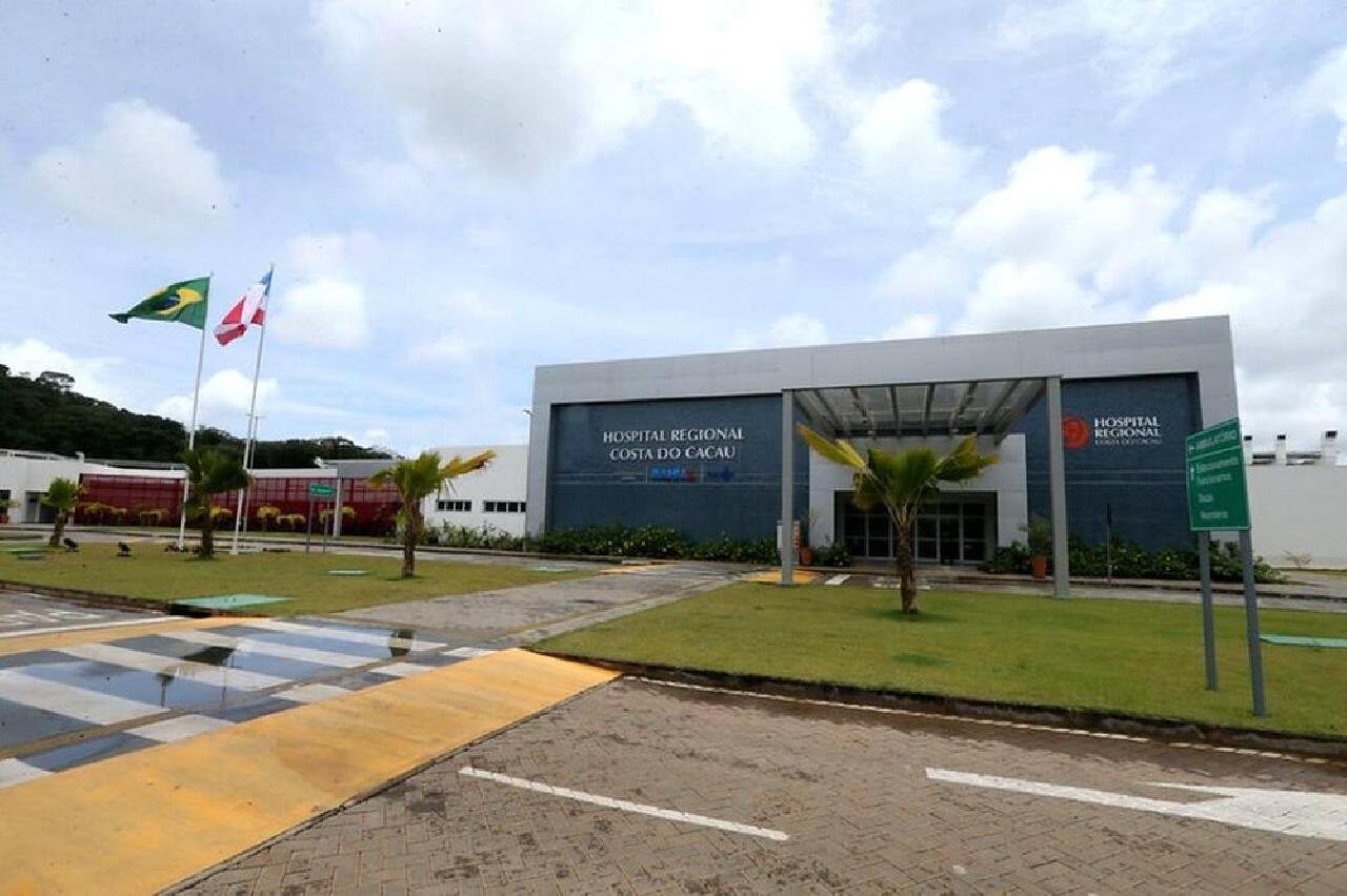 MENINA DE 10 ANOS É INTERNADA EM UTI APÓS SER ATINGIDA POR BALA PERDIDA NO SUL DA BAHIA MENINA DE 10 ANOS É INTERNADA EM UTI APÓS SER ATINGIDA POR BALA PERDIDA NO SUL DA BAHIA