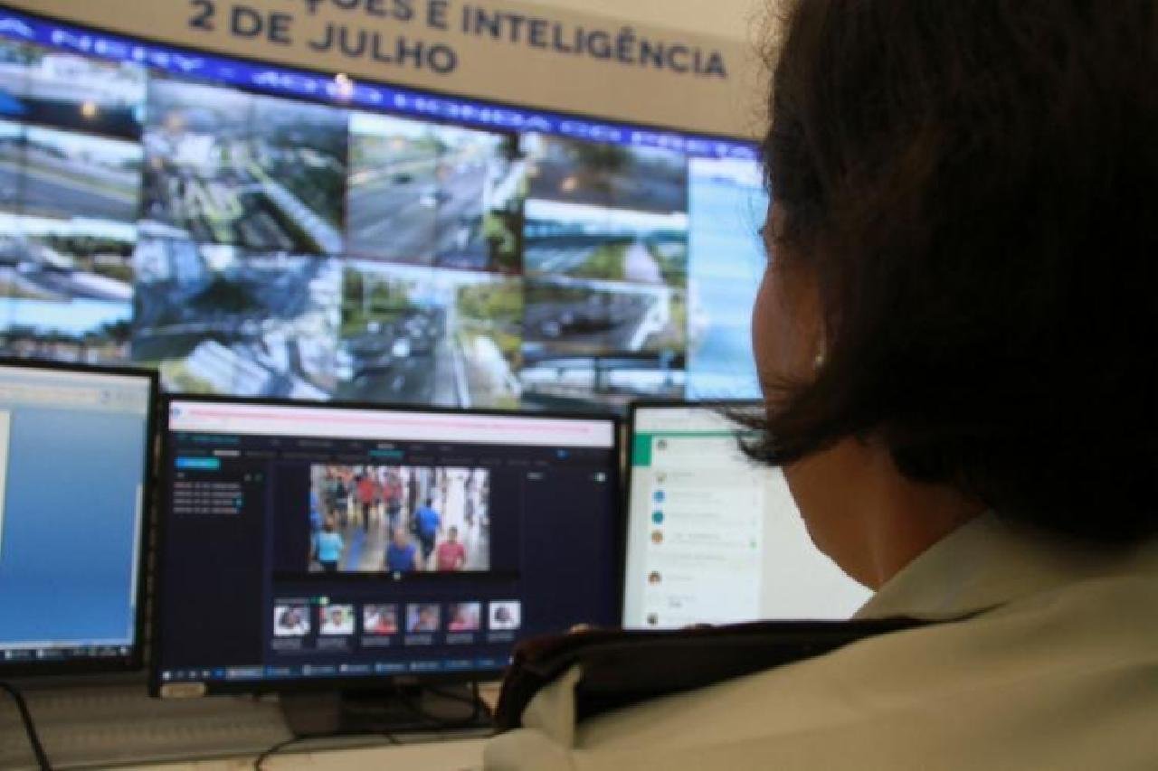 A CADA DOIS DIAS, UM FORAGIDO É PRESO NA BAHIA POR RECONHECIMENTO FACIAL A CADA DOIS DIAS, UM FORAGIDO É PRESO NA BAHIA POR RECONHECIMENTO FACIAL