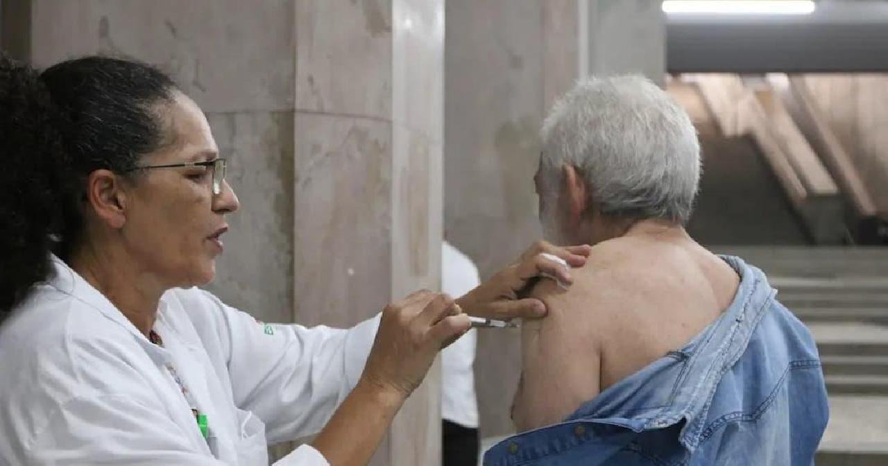 NOVA CAMPANHA DE VACINAÇÃO CONTRA COVID-19 É LANÇADA PELO MINISTÉRIO DA SAÚDE NOVA CAMPANHA DE VACINAÇÃO CONTRA COVID-19 É LANÇADA PELO MINISTÉRIO DA SAÚDE