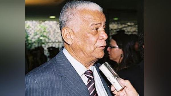 BEBETO GALVÃO LAMENTA FALECIMENTO DE RAYMUNDO VELOSO, EX-DEPUTADO E EX-PRESIDENTE DA CÂMARA MUNICIPAL DE ILHÉUS