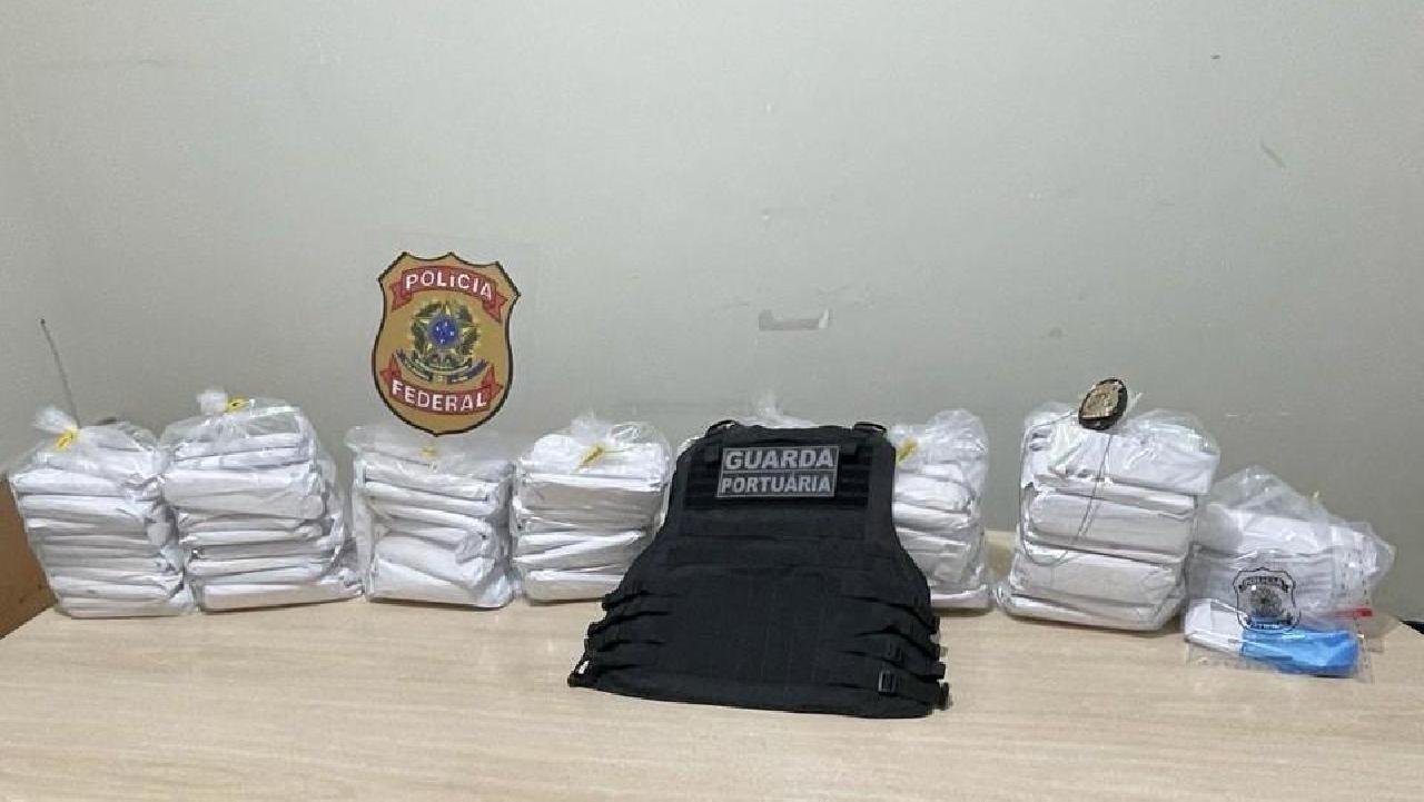 CASAL É PRESO COM 47KG DE COCAÍNA EM NAVIO ATRACADO EM ILHÉUS 