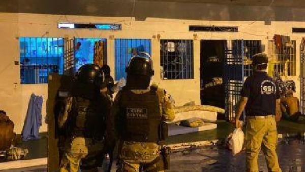 OPERAÇÃO QUE COMBATE PCC CUMPRE MANDADOS NA BAHIA E EM MAIS 9 ESTADOS