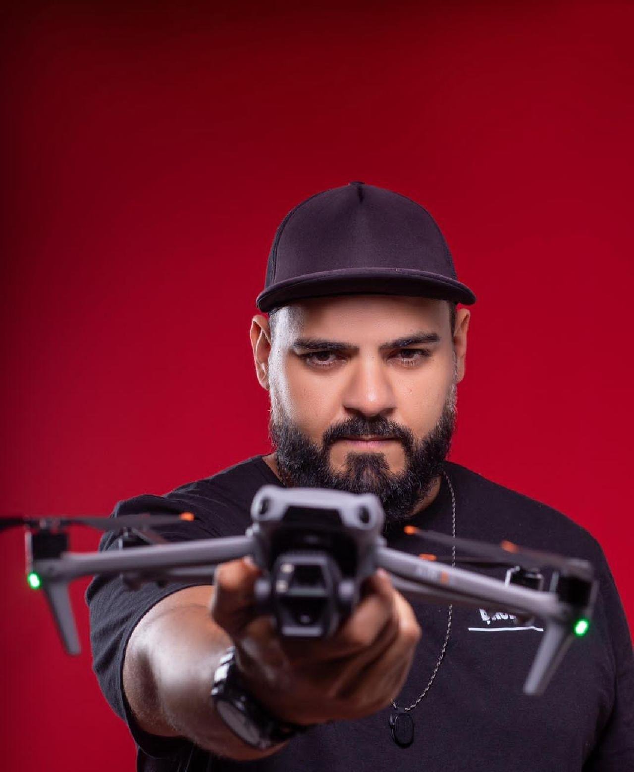 ZÉ DRONE DECOLA NA SEMANA DE INOVAÇÃO DE ILHÉUS COM OFICINA PRÁTICA