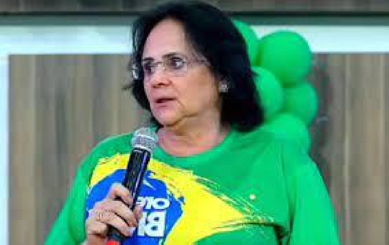 SENADO APROVA CONVITE A DAMARES PARA QUE EXPLIQUE DECLARAÇÕES SOBRE CRIANÇAS TRAFICADAS E ABUSADAS NO PARÁ SENADO APROVA CONVITE A DAMARES PARA QUE EXPLIQUE DECLARAÇÕES SOBRE CRIANÇAS TRAFICADAS E ABUSADAS NO PARÁ