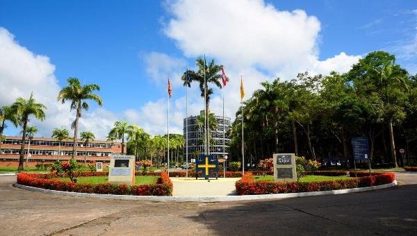 UESC ABRE VAGAS PARA PROFESSORES E MONITORES EM 12 CIDADES 