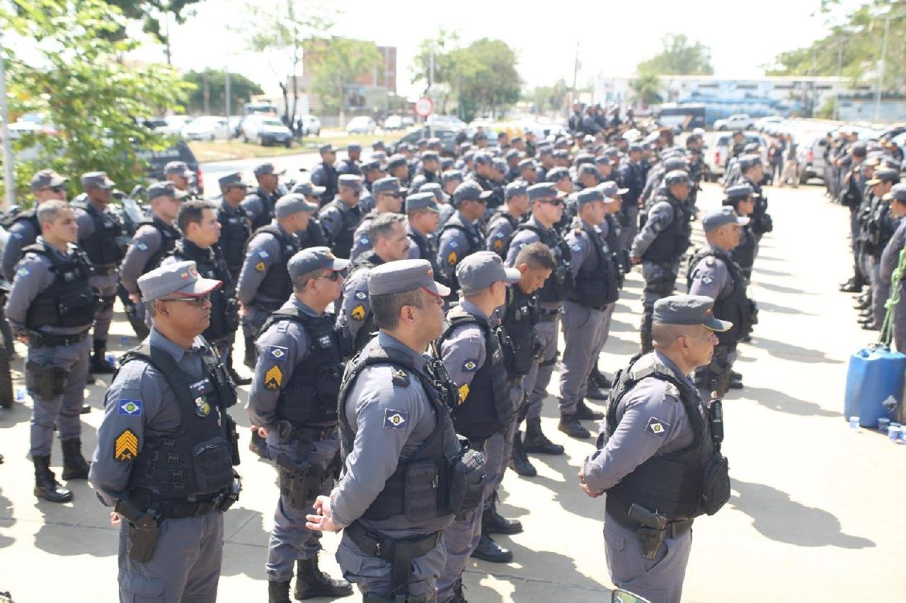 POLÍCIA MILITAR REALIZA OPERAÇÃO FORÇA TOTAL POLÍCIA MILITAR REALIZA OPERAÇÃO FORÇA TOTAL