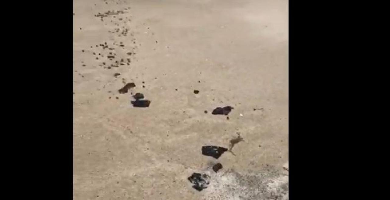 VÍDEO: ÓLEO ATINGE PRAIA EM ITACARÉ; REGISTRO FOI FEITO NESTE SÁBADO