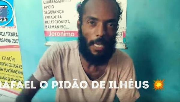 "RAFAEL, O PIDÃO DE ILHÉUS" GRAVA VÍDEO CANTANDO E VAI PARAR NO YOUTUBE