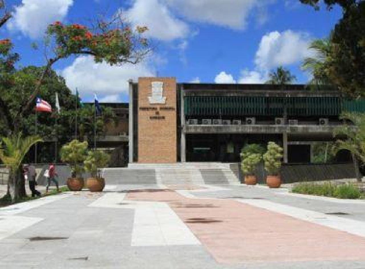 CAMAÇARI: PREFEITURA APURA RECEBIMENTO DE AUXÍLIO EMERGENCIAL POR 146 SERVIDORES CAMAÇARI: PREFEITURA APURA RECEBIMENTO DE AUXÍLIO EMERGENCIAL POR 146 SERVIDORES