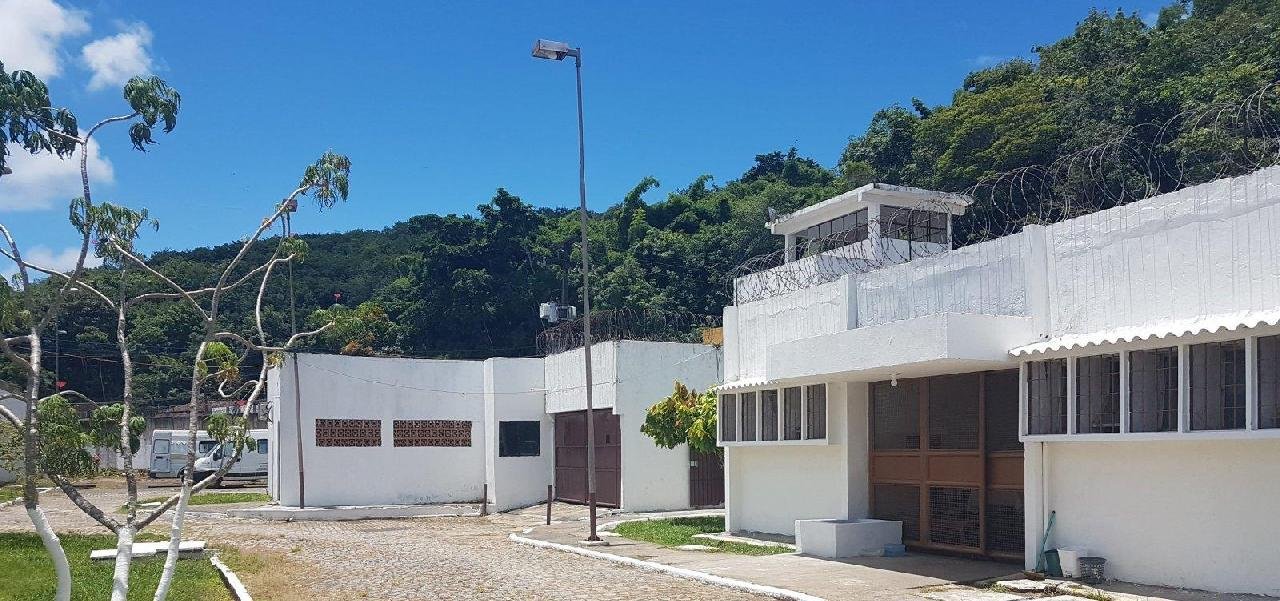 FORAGIDO DO PRESÍDIO É PRESO SUSPEITO DE ASSALTO FORAGIDO DO PRESÍDIO É PRESO SUSPEITO DE ASSALTO