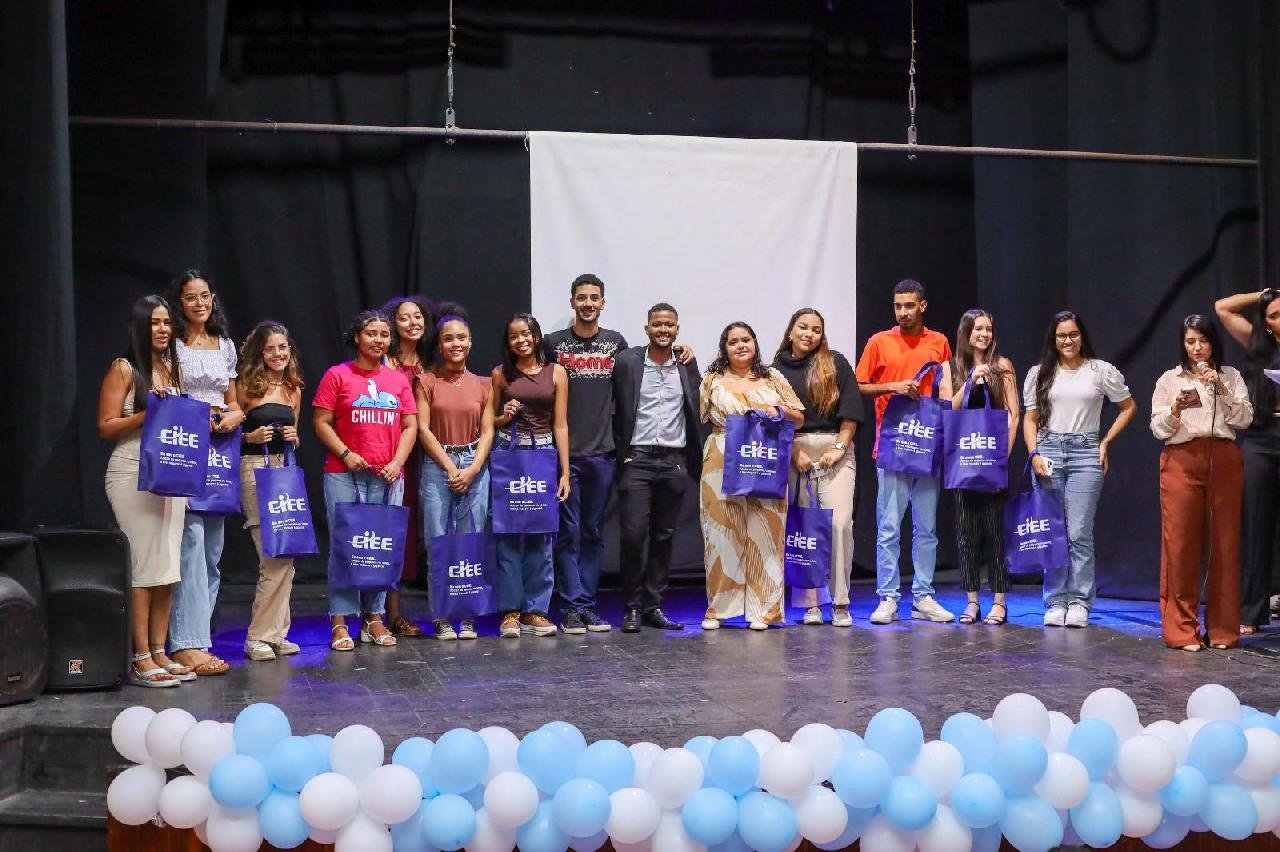 DIA DO ESTAGIÁRIO É CELEBRADO EM ILHÉUS COM PALESTRAS E NOVOS PROJETOS DIA DO ESTAGIÁRIO É CELEBRADO EM ILHÉUS COM PALESTRAS E NOVOS PROJETOS