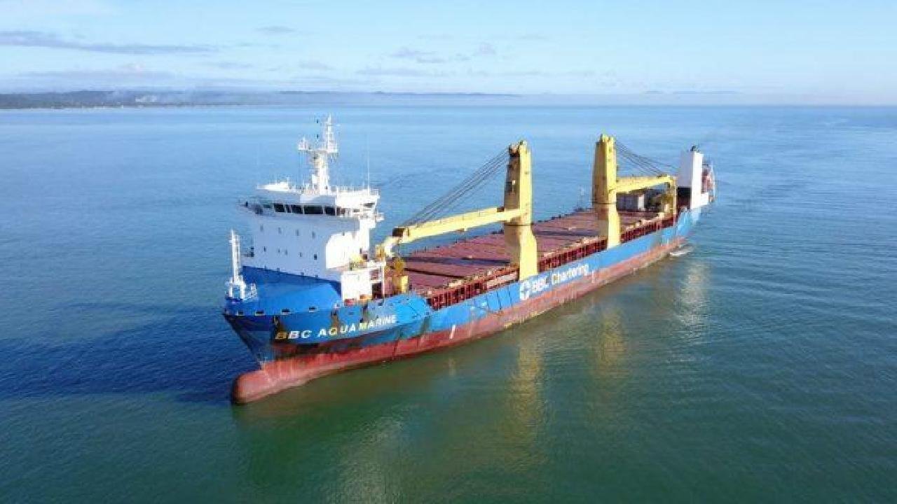 BAHIA LIDERA O RANKING DE EXPORTAÇÕES E IMPORTAÇÕES DO NORDESTE BAHIA LIDERA O RANKING DE EXPORTAÇÕES E IMPORTAÇÕES DO NORDESTE