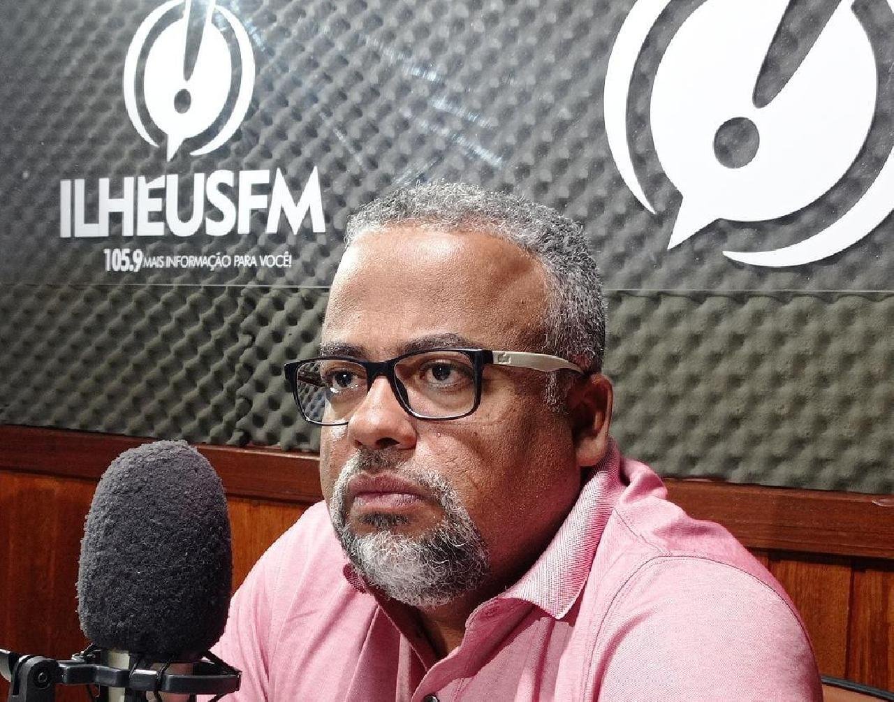 PRESIDENTE DA CDL DE ILHÉUS COMEMORA MAIS UMA CAMPANHA DE NATAL, MAS LAMENTA FALTA DA DECORAÇÃO NATALINA NO COMÉRCIO PRESIDENTE DA CDL DE ILHÉUS COMEMORA MAIS UMA CAMPANHA DE NATAL, MAS LAMENTA FALTA DA DECORAÇÃO NATALINA NO COMÉRCIO