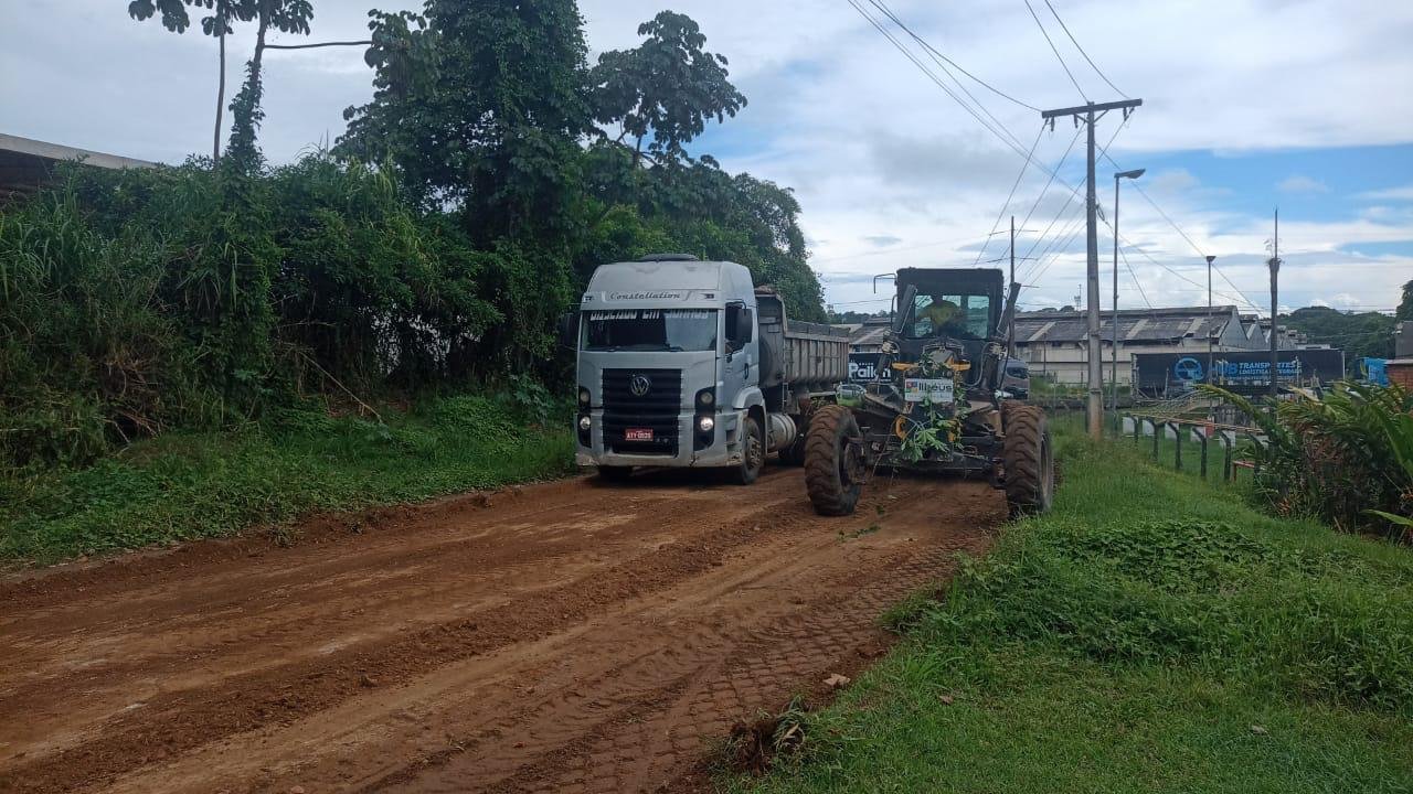 RECUPERAÇÃO DA ESTRADA DA CAROBEIRA AVANÇA E ENTRA EM NOVA ETAPA COM CHEGADA DA PATROL NESTA SEXTA (20)