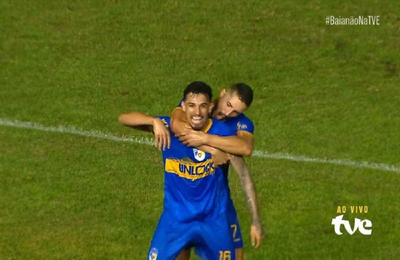 COLO COLO VENCE O GRAPIÚNA E LARGA NA FRENTE NA SEMIFINAL COLO COLO VENCE O GRAPIÚNA E LARGA NA FRENTE NA SEMIFINAL