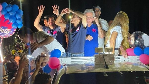 VALDERICO JUNIOR SE DESTACA NA MOBILIZAÇÃO DA CAMPANHA DE ACM NETO NO SUL DA BAHIA 