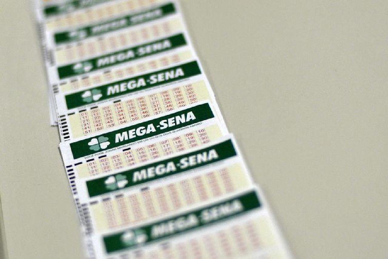 MEGA-SENA SORTEIA HOJE PRÊMIO ACUMULADO DE R$ 35 MILHÕES MEGA-SENA SORTEIA HOJE PRÊMIO ACUMULADO DE R$ 35 MILHÕES