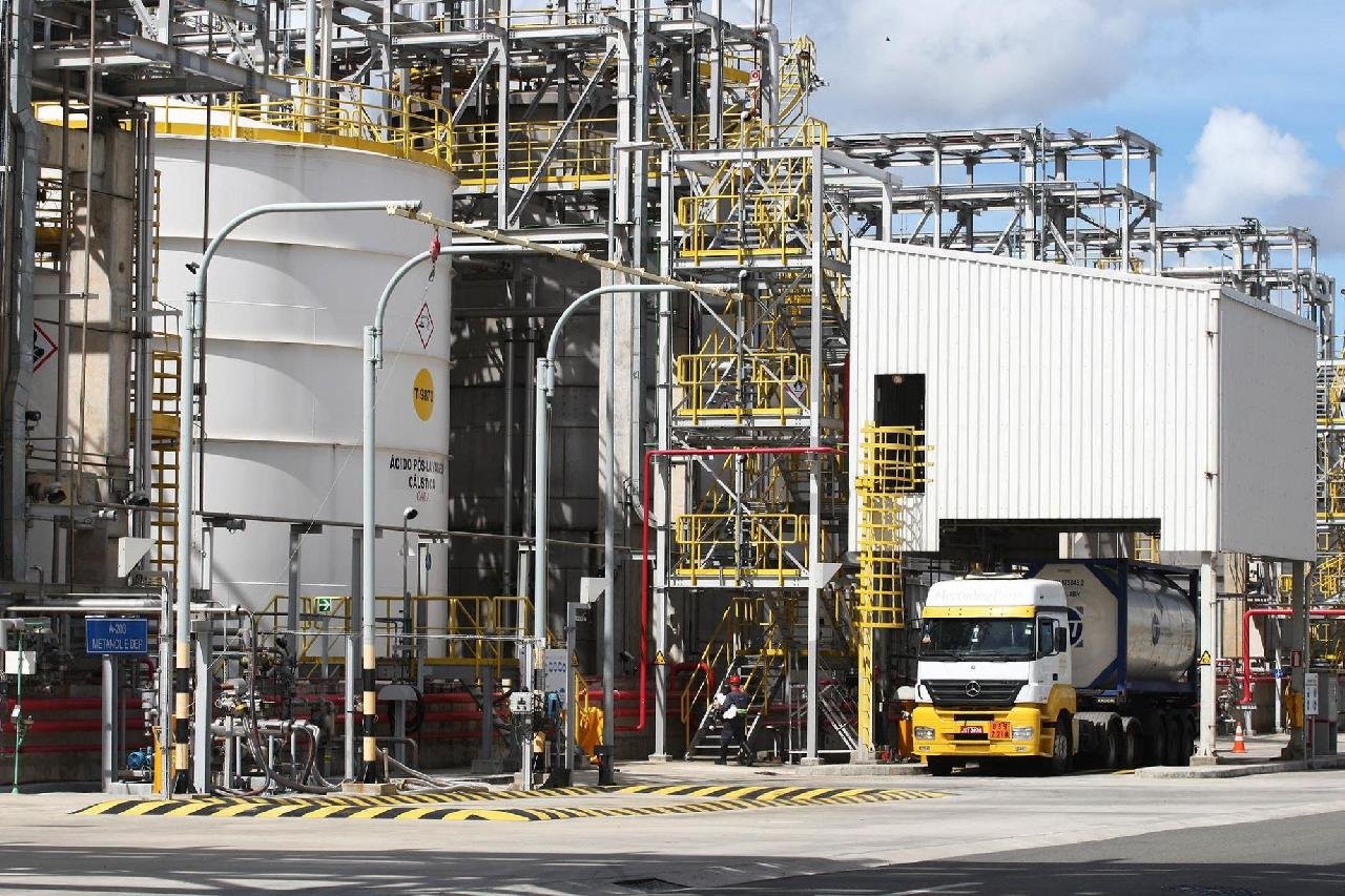 PRODUÇÃO INDUSTRIAL BAIANA CRESCE 10,3% EM JANEIRO, APONTA IBGE PRODUÇÃO INDUSTRIAL BAIANA CRESCE 10,3% EM JANEIRO, APONTA IBGE