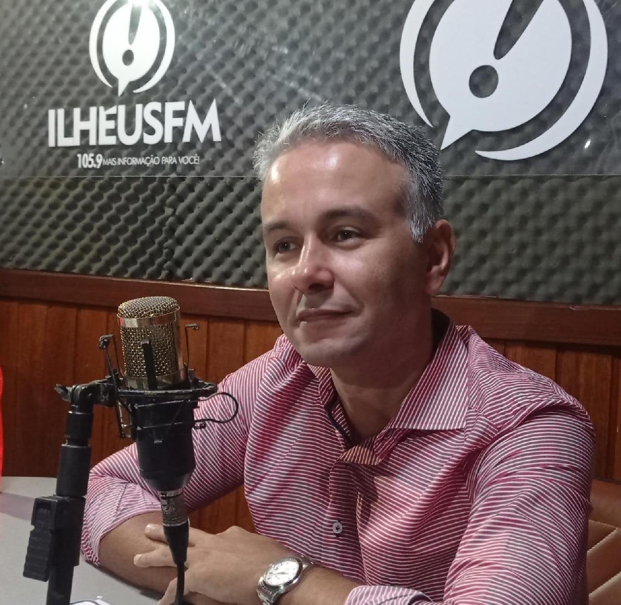 EX-SECRETÁRIO DE SAÚDE DE ILHÉUS ANDRÉ CESÁRIO EXPLICA COMO FUNCIONA A CONTRATAÇÃO DE MÉDICOS POR PESSOA JURÍDICA EX-SECRETÁRIO DE SAÚDE DE ILHÉUS ANDRÉ CESÁRIO EXPLICA COMO FUNCIONA A CONTRATAÇÃO DE MÉDICOS POR PESSOA JURÍDICA