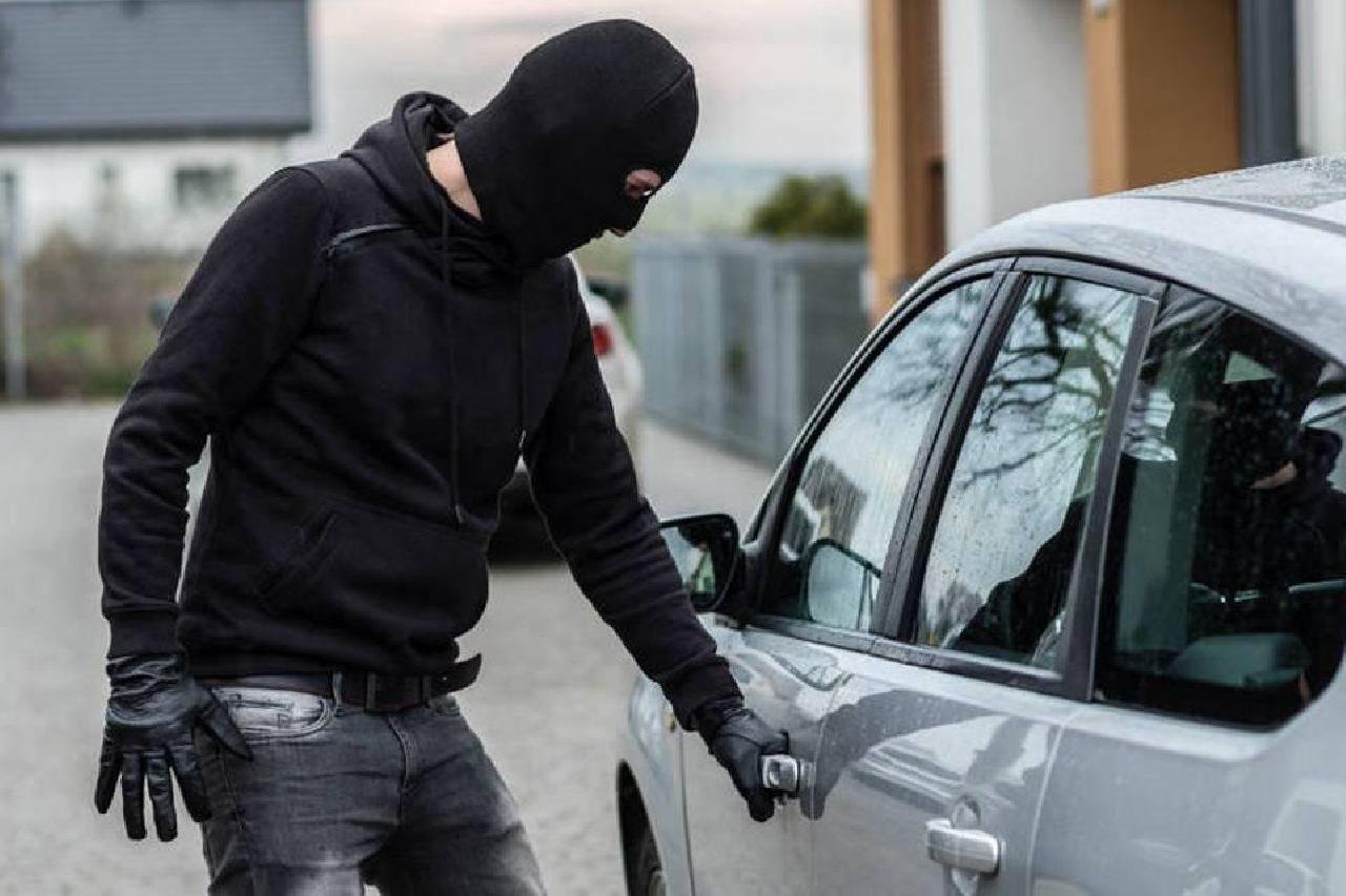 DEPUTADO PROPÕE ISENÇÃO PARA MOTORISTAS QUE TIVERAM CARROS ROUBADOS OU FURTADOS NA BAHIA DEPUTADO PROPÕE ISENÇÃO PARA MOTORISTAS QUE TIVERAM CARROS ROUBADOS OU FURTADOS NA BAHIA