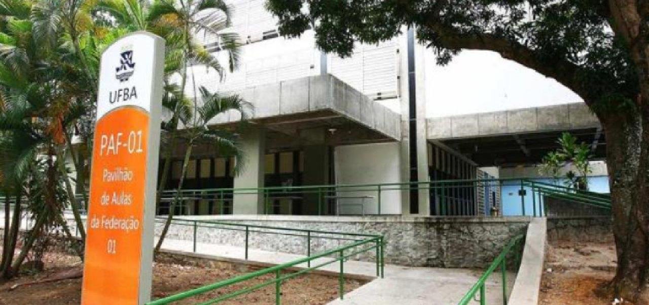 BANDIDOS USARAM ROUPAS DE FUNCIONÁRIOS DA UFBA PARA ESCAPAR DA POLÍCIA BANDIDOS USARAM ROUPAS DE FUNCIONÁRIOS DA UFBA PARA ESCAPAR DA POLÍCIA