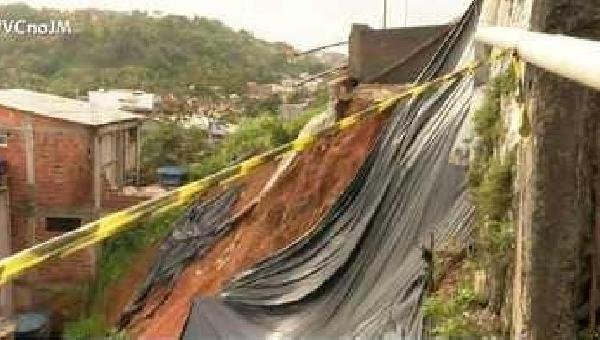 NOTA DE ESCLARECIMENTO - QUEDA DE MURO NO ALTO NERIVAL