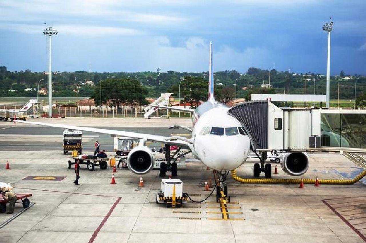 GOVERNO ECONOMIZARÁ R$ 15 MILHÕES COM COMPRA DIRETA DE PASSAGENS AÉREAS