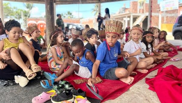 TEATRO POPULAR DE ILHÉUS PROMOVEU ARTE E IMAGINAÇÃO PARA MAIS DE 800 CRIANÇAS EM ILHÉUS E ITABUNA