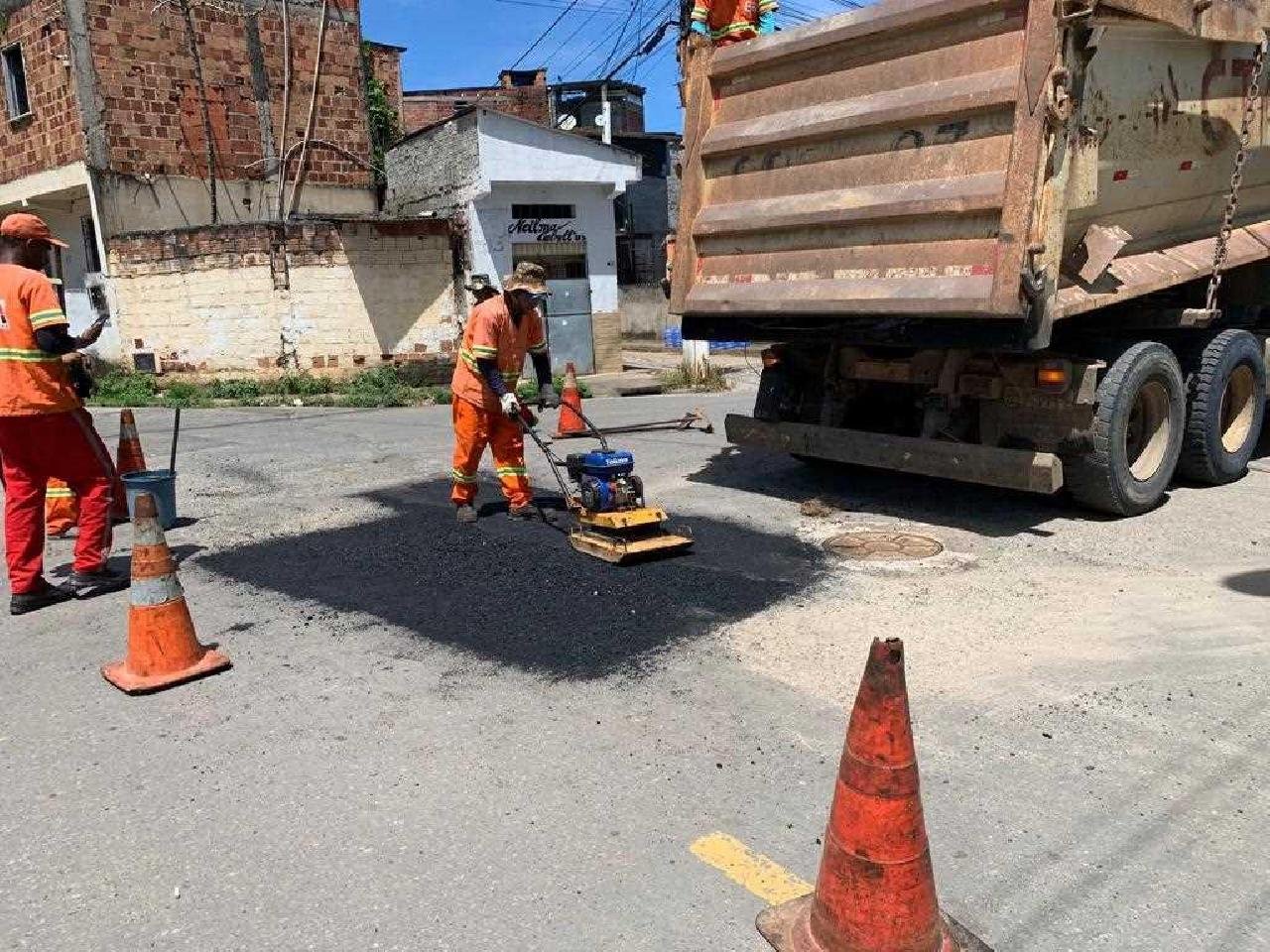 OPERAÇÃO TAPA-BURACOS É CONCLUÍDA EM SETE LOCALIDADES; CONFIRA CRONOGRAMA DA 1° ETAPA DO SERVIÇO OPERAÇÃO TAPA-BURACOS É CONCLUÍDA EM SETE LOCALIDADES; CONFIRA CRONOGRAMA DA 1° ETAPA DO SERVIÇO