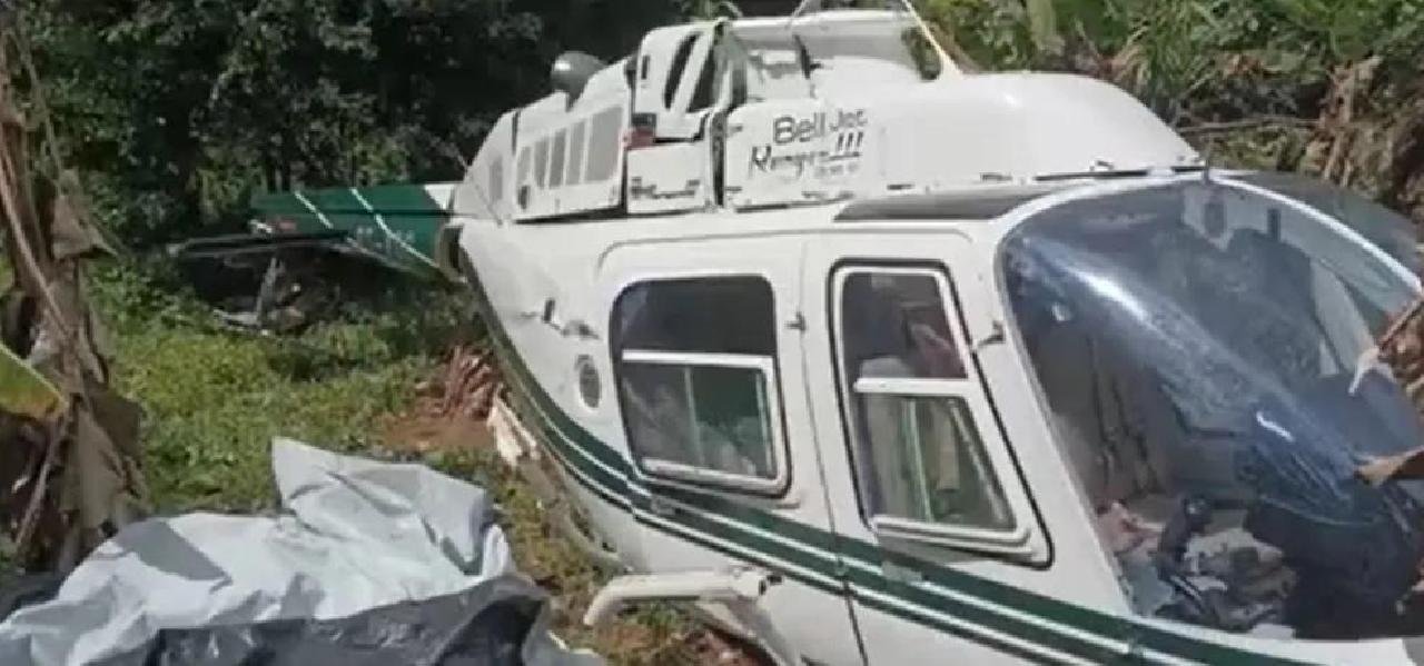 HELICÓPTERO QUE CAIU NA ZONA RURAL DE ITACARÉ NO DOMINGO FOI ENCONTRADO NESTA TERÇA-FEIRA HELICÓPTERO QUE CAIU NA ZONA RURAL DE ITACARÉ NO DOMINGO FOI ENCONTRADO NESTA TERÇA-FEIRA
