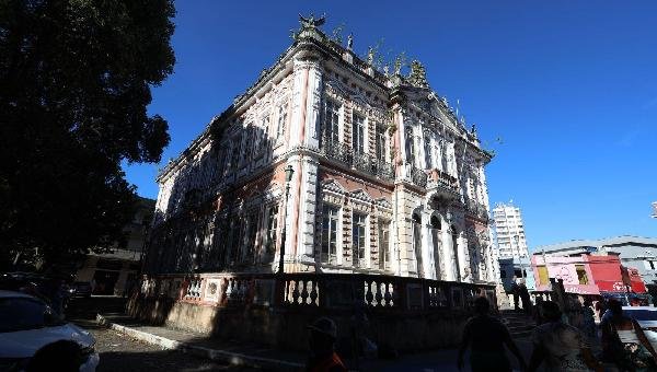 PREFEITURA DE ILHÉUS ESTENDE HORÁRIO DE ATENDIMENTO NO SETOR DE TRIBUTOS